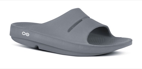 OOFOS OOahh Slide: Metallic